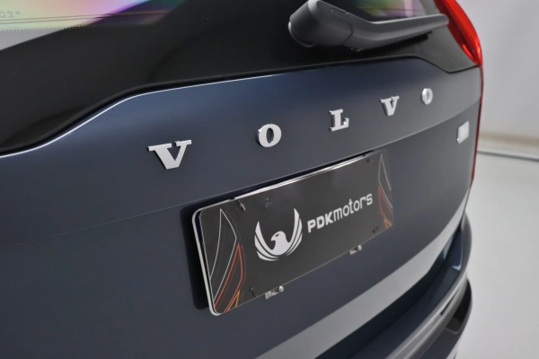 Foto do veiculo VOLVO XC90 T8 RECHARGE ULTIMATE DARK | 7 LUGARES