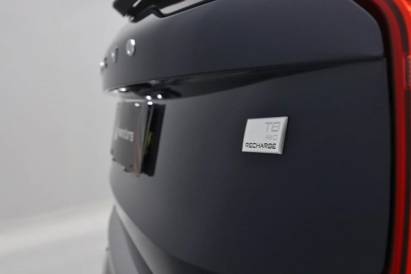 Foto do veiculo VOLVO XC90 T8 RECHARGE ULTIMATE DARK | 7 LUGARES