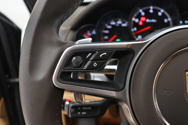 Foto do veiculo PORSCHE CAYENNE TURBO