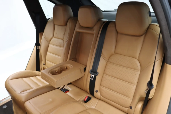 Foto do veiculo PORSCHE CAYENNE TURBO