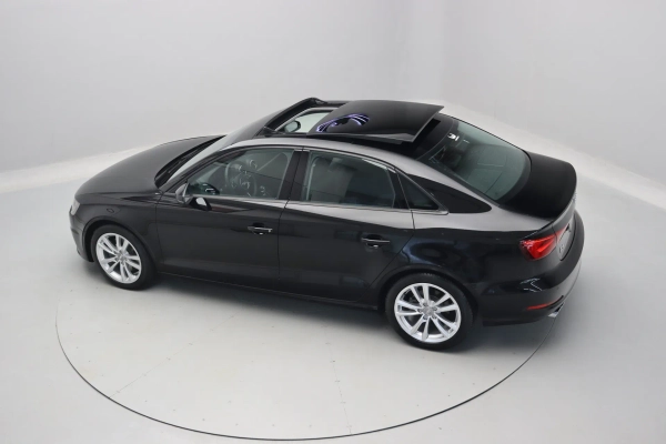 Foto do veiculo AUDI A3 SEDAN AMBITION