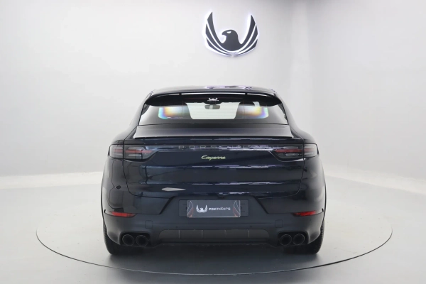 Foto do veiculo PORSCHE CAYENNE COUPé E-HYBRID PLATINUM EDITION