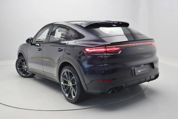 Foto do veiculo PORSCHE CAYENNE COUPé E-HYBRID PLATINUM EDITION
