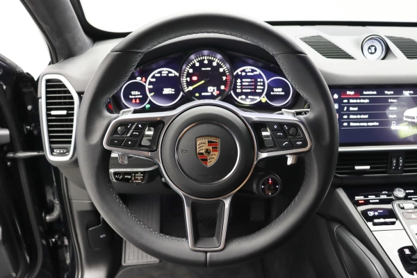 Foto do veiculo PORSCHE CAYENNE COUPé E-HYBRID PLATINUM EDITION