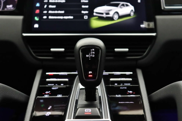 Foto do veiculo PORSCHE CAYENNE COUPé E-HYBRID PLATINUM EDITION