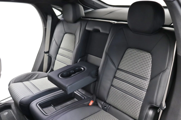 Foto do veiculo PORSCHE CAYENNE COUPé E-HYBRID PLATINUM EDITION