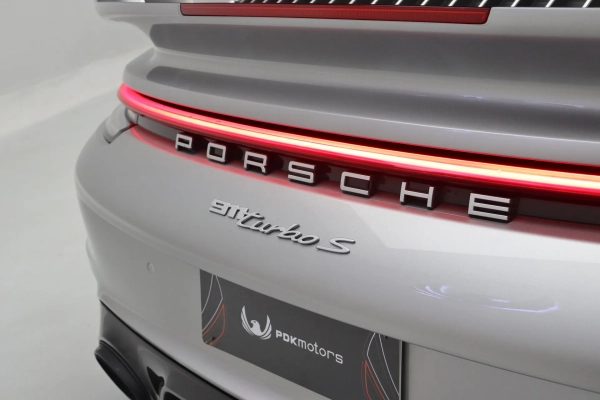 Foto do veiculo PORSCHE 911 TURBO S