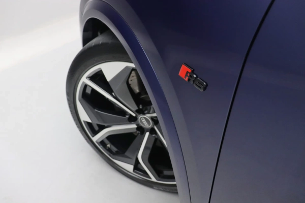 Foto do veiculo AUDI RS Q8 