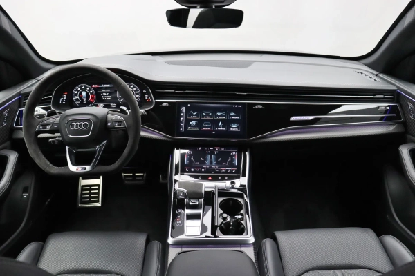 Foto do veiculo AUDI RS Q8 