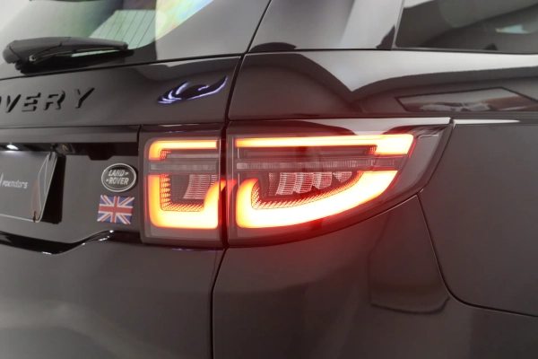 Foto do veiculo LAND ROVER DISCOVERY SPORT P250 SE R-DYNAMIC