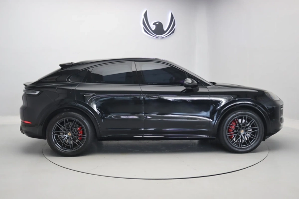 Foto do veiculo PORSCHE CAYENNE GTS COUPé