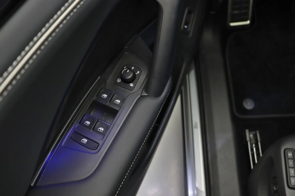 Foto do veiculo VOLKSWAGEN TIGUAN R-LINE