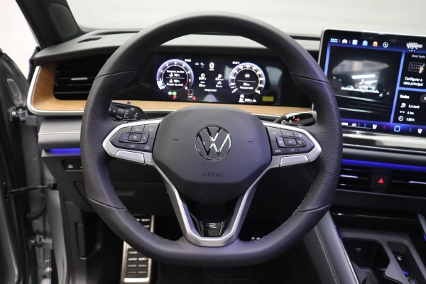 Foto do veiculo VOLKSWAGEN TIGUAN R-LINE