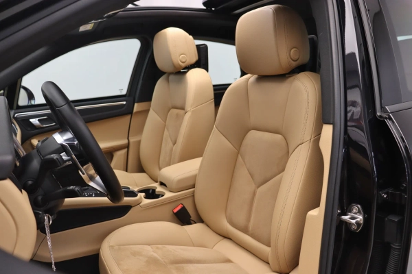 Foto do veiculo PORSCHE MACAN