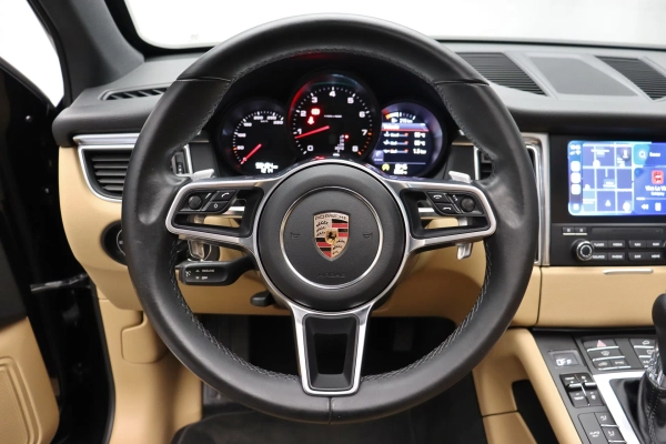 Foto do veiculo PORSCHE MACAN