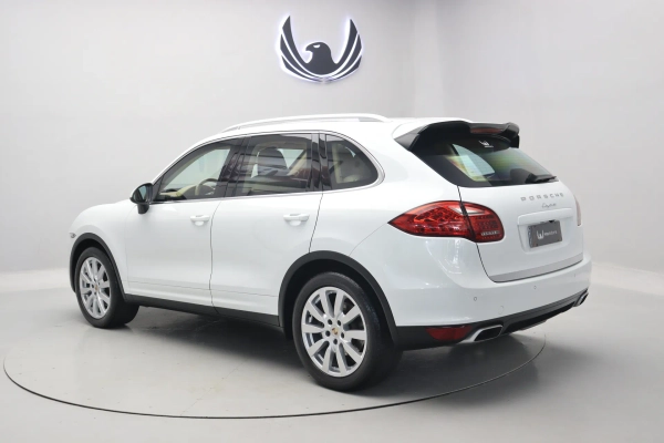 Foto do veiculo PORSCHE CAYENNE V6