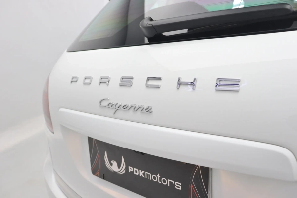 Foto do veiculo PORSCHE CAYENNE V6