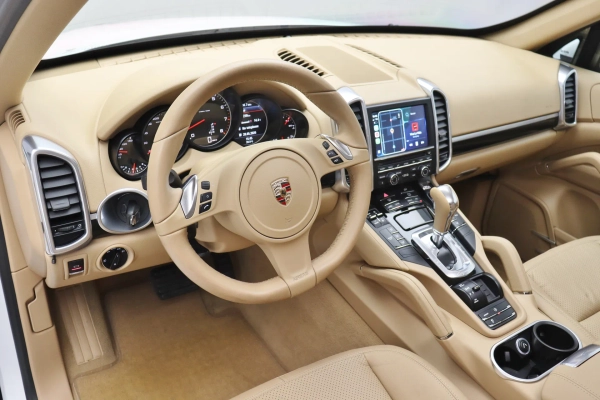 Foto do veiculo PORSCHE CAYENNE V6
