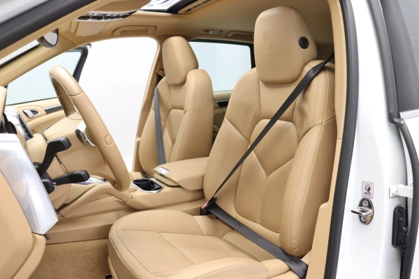Foto do veiculo PORSCHE CAYENNE V6