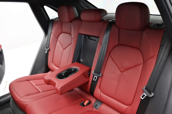 Foto do veiculo PORSCHE MACAN S
