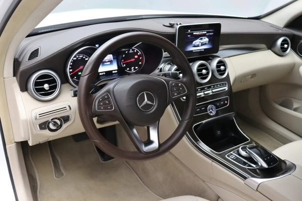 Foto do veiculo MERCEDES-BENZ C 180 AVANTGARDE