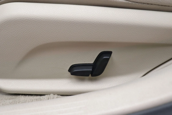 Foto do veiculo MERCEDES-BENZ C 180 AVANTGARDE