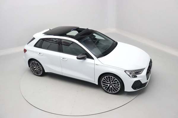 Foto do veiculo AUDI A3 SPORTBACK PERFORMANCE BLACK