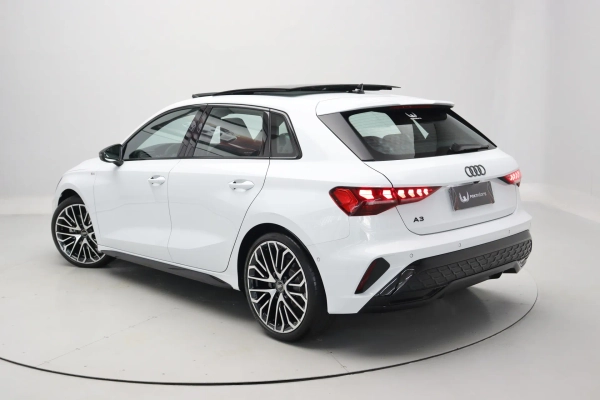 Foto do veiculo AUDI A3 SPORTBACK PERFORMANCE BLACK