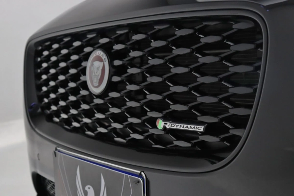 Foto do veiculo JAGUAR E-PACE P250 SE R-DYNAMIC
