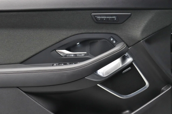 Foto do veiculo JAGUAR E-PACE P250 SE R-DYNAMIC