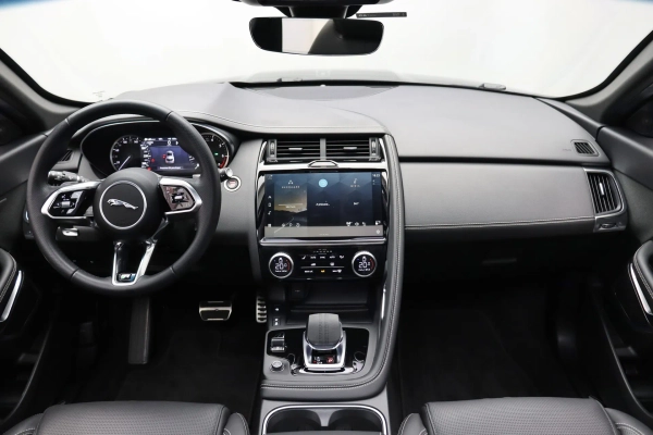Foto do veiculo JAGUAR E-PACE P250 SE R-DYNAMIC