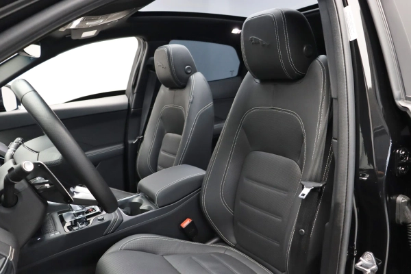 Foto do veiculo JAGUAR E-PACE P250 SE R-DYNAMIC