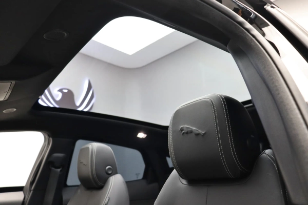 Foto do veiculo JAGUAR E-PACE P250 SE R-DYNAMIC