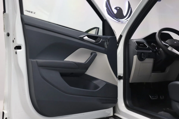 Foto do veiculo VOLKSWAGEN T-CROSS HIGHLINE TSI