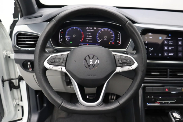 Foto do veiculo VOLKSWAGEN T-CROSS HIGHLINE TSI