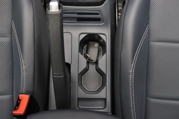 Foto do veiculo VOLKSWAGEN T-CROSS HIGHLINE TSI