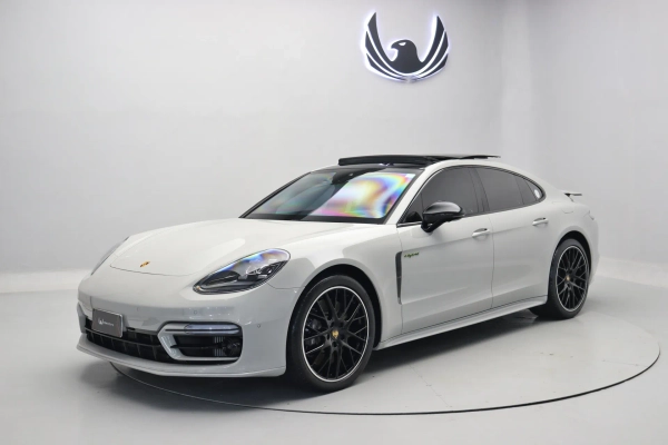 Foto do veiculo PORSCHE PANAMERA 4S E-HYBRID