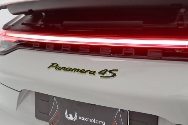 Foto do veiculo PORSCHE PANAMERA 4S E-HYBRID