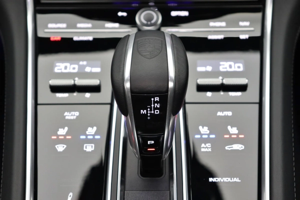 Foto do veiculo PORSCHE PANAMERA 4S E-HYBRID
