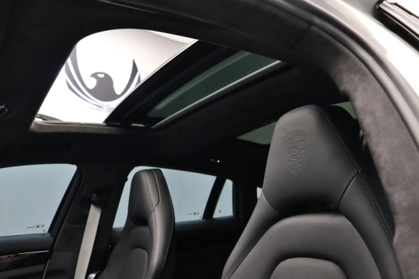 Foto do veiculo PORSCHE PANAMERA 4S E-HYBRID