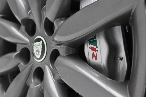 Foto do veiculo JAGUAR XKR COUPé