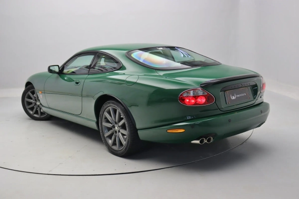 Foto do veiculo JAGUAR XKR COUPé