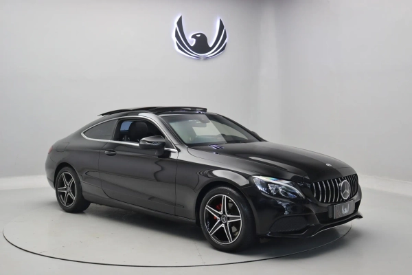 Foto do veiculo MERCEDES-BENZ C 180 COUPé