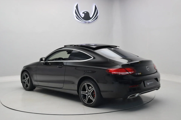 Foto do veiculo MERCEDES-BENZ C 180 COUPé
