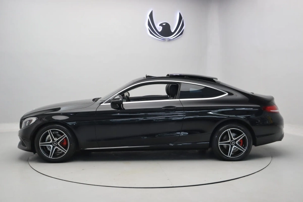 Foto do veiculo MERCEDES-BENZ C 180 COUPé