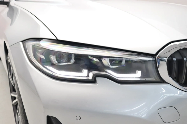 Foto do veiculo BMW 330I SPORT