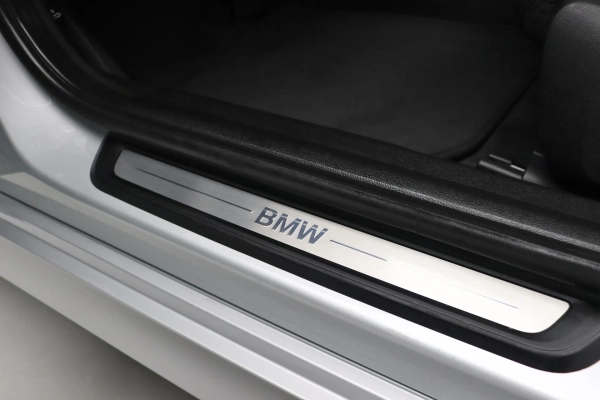 Foto do veiculo BMW 330I SPORT