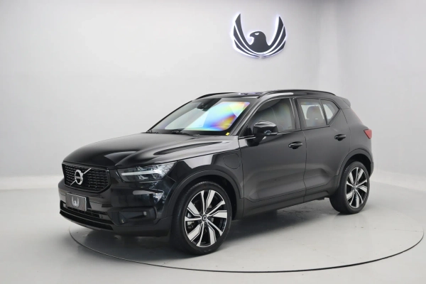 Foto do veiculo VOLVO XC40 T5 RECHARGE R-DESIGN