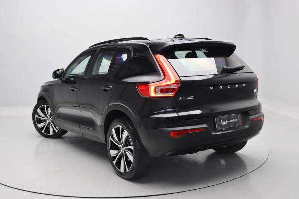 Foto do veiculo VOLVO XC40 T5 RECHARGE R-DESIGN