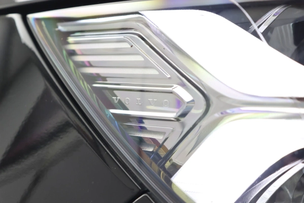 Foto do veiculo VOLVO XC40 T5 RECHARGE R-DESIGN